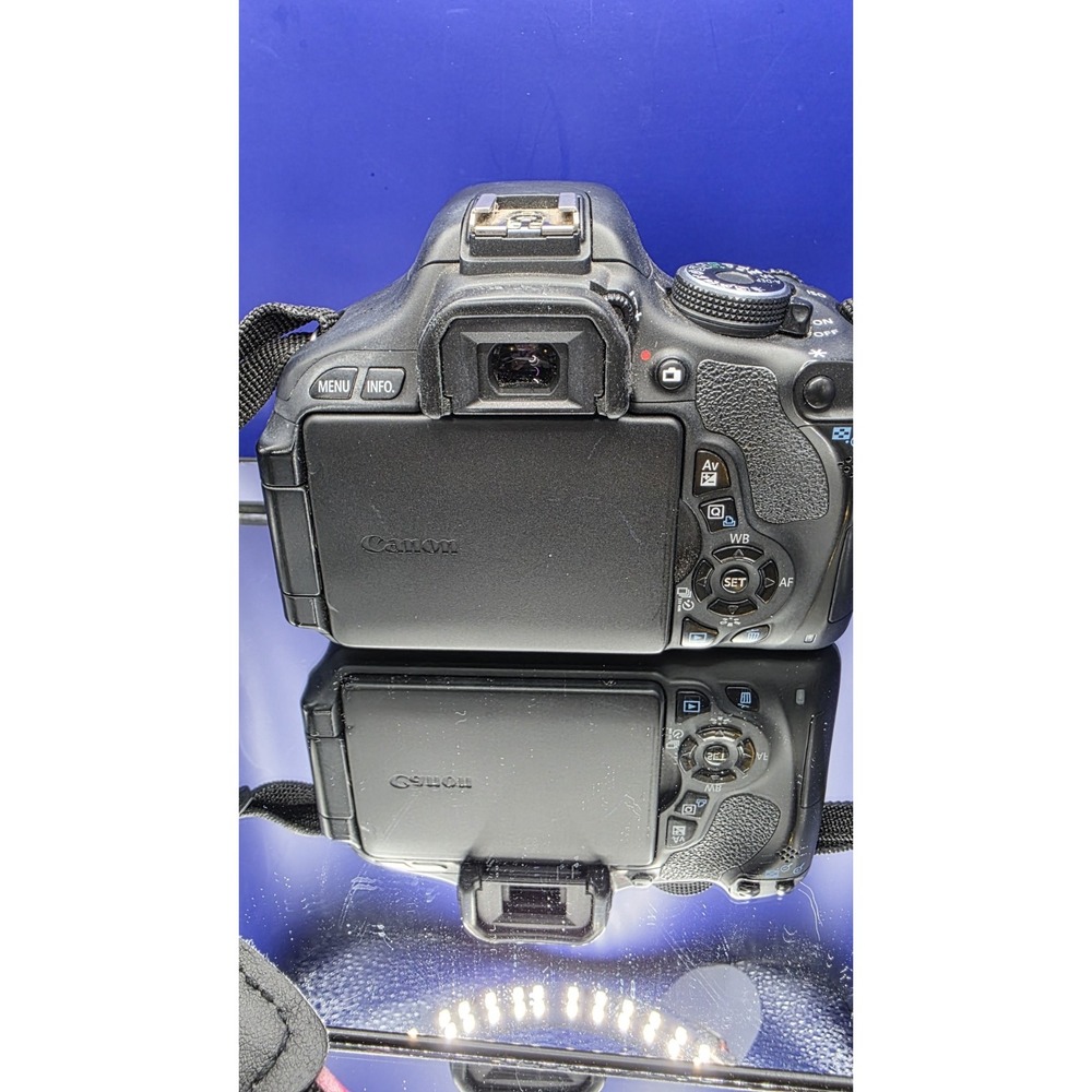 Canon EOS Rebel T5i DSLR Camera Bundle 18-55mm IS 50mm f1.8 STM Bag Charger - Picture 12 of 16